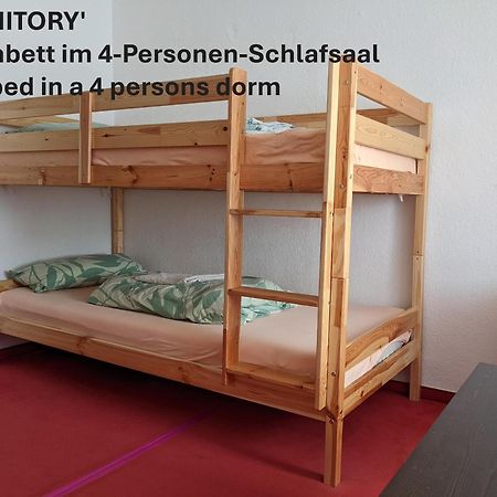 טראבן-טרארבאך Monkey Factory - Mini Home-Stay Hostel מראה חיצוני תמונה