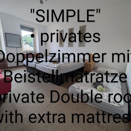 טראבן-טרארבאך Monkey Factory - Mini Home-Stay Hostel מראה חיצוני תמונה